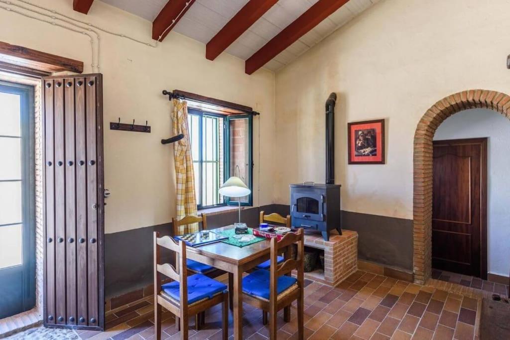 Вилла Casa Cortijo En Dehesa Sierra Leon Ла-Пуэбла-де-лос-Инфантес Экстерьер фото