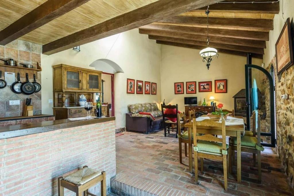 Вилла Casa Cortijo En Dehesa Sierra Leon Ла-Пуэбла-де-лос-Инфантес Экстерьер фото