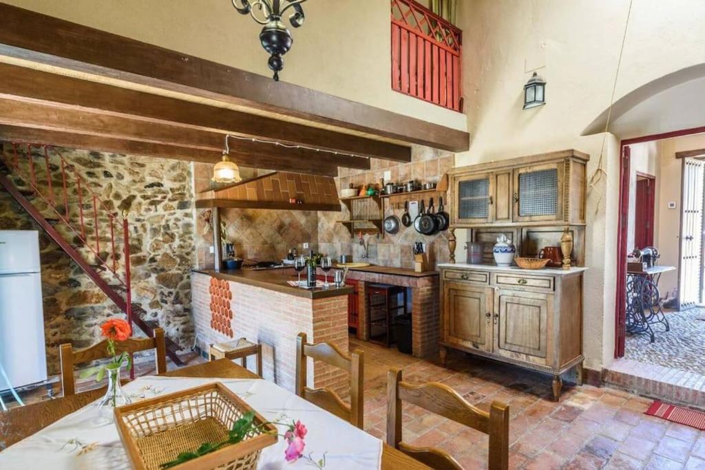 Вилла Casa Cortijo En Dehesa Sierra Leon Ла-Пуэбла-де-лос-Инфантес Экстерьер фото