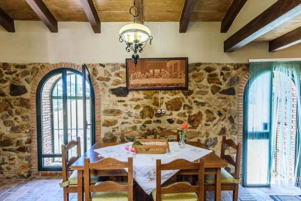 Вилла Casa Cortijo En Dehesa Sierra Leon Ла-Пуэбла-де-лос-Инфантес Экстерьер фото