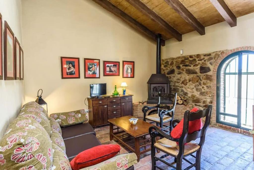 Вилла Casa Cortijo En Dehesa Sierra Leon Ла-Пуэбла-де-лос-Инфантес Экстерьер фото